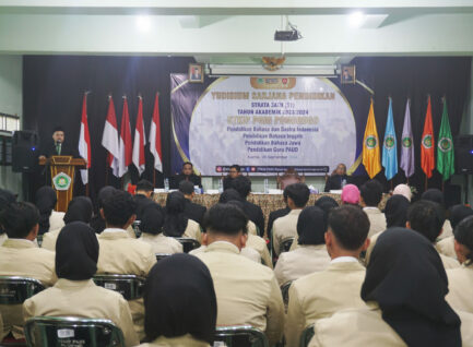 Yudisium STKIP: Mengingat Guru dan Almamater agar Ilmu Bermanfaat dan Berkah