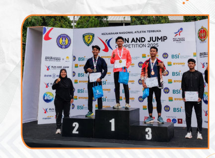 Wow, Davit Kusuma Menang di Lomba Triathlon UNY Tahun 2025