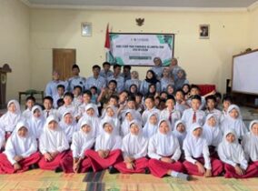 KKN-T dan Rumah Baca Desa Bakalan Sukses Gelar Diskusi Literasi Untuk Genari Muda.