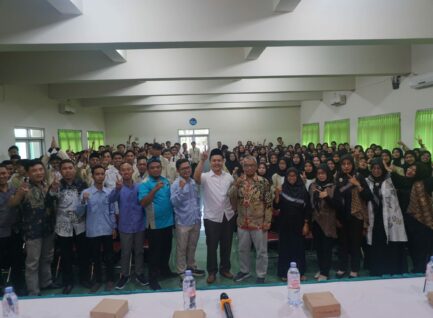 Pembekalan PPL II: Pemberian Bekal dan Wawasan bagi Mahasiswa