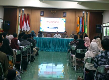 Program Studi STKIP PGRI Ponorogo Gelar Pendampingan Penyusunan Artikel Hasil Skripsi