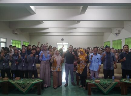 Hima Dialectic Gelar Workshop; Building Professional Branding For Future Professional