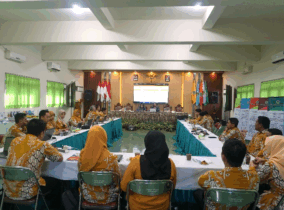 Lancar dan Objektif, Prodi Pendidikan Bahasa Inggris STKIP PGRI Ponorogo Sukses Jalani Asesmen Lapangan LAMDIK Lancar dan Objektif, Prodi Pendidikan Bahasa Inggris STKIP PGRI Ponorogo Sukses Jalani Asesmen Lapangan LAMDIK