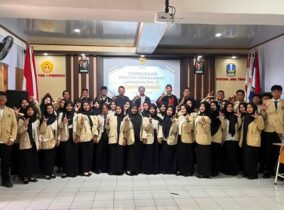 STKIP PGRI Ponorogo Resmi Serahkan 36 Mahasiswa PPL ke SMK PGRI 1 Ponorogo STKIP PGRI Ponorogo Resmi Serahkan 36 Mahasiswa PPL ke SMK PGRI 1 Ponorogo