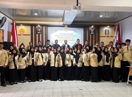 STKIP PGRI Ponorogo Resmi Serahkan 36 Mahasiswa PPL ke SMK PGRI 1 Ponorogo